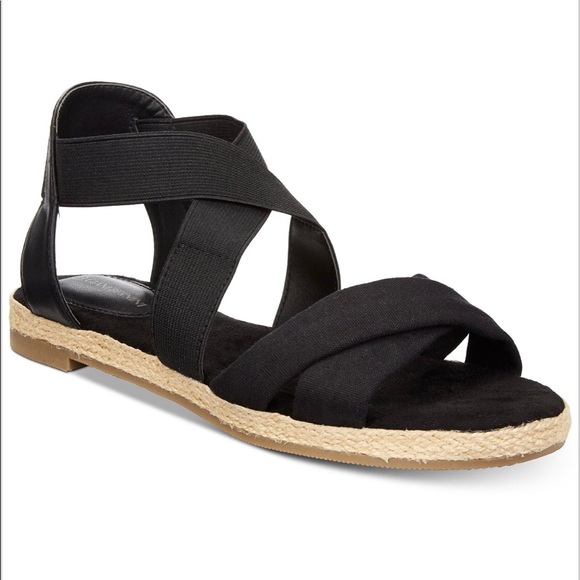 Giani Bernini Shoes - NEW😱Giani Bernini
Colbey Memory Foam Sandals